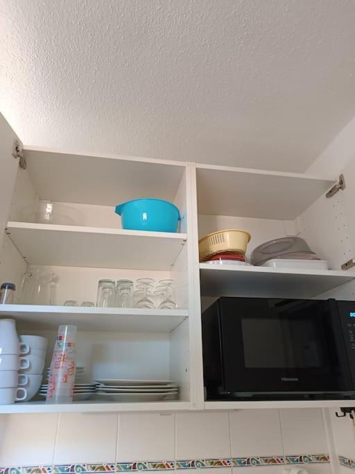 Renove Dans De Avec Grande Piscine Chauffee, Parking Et Terrasse *